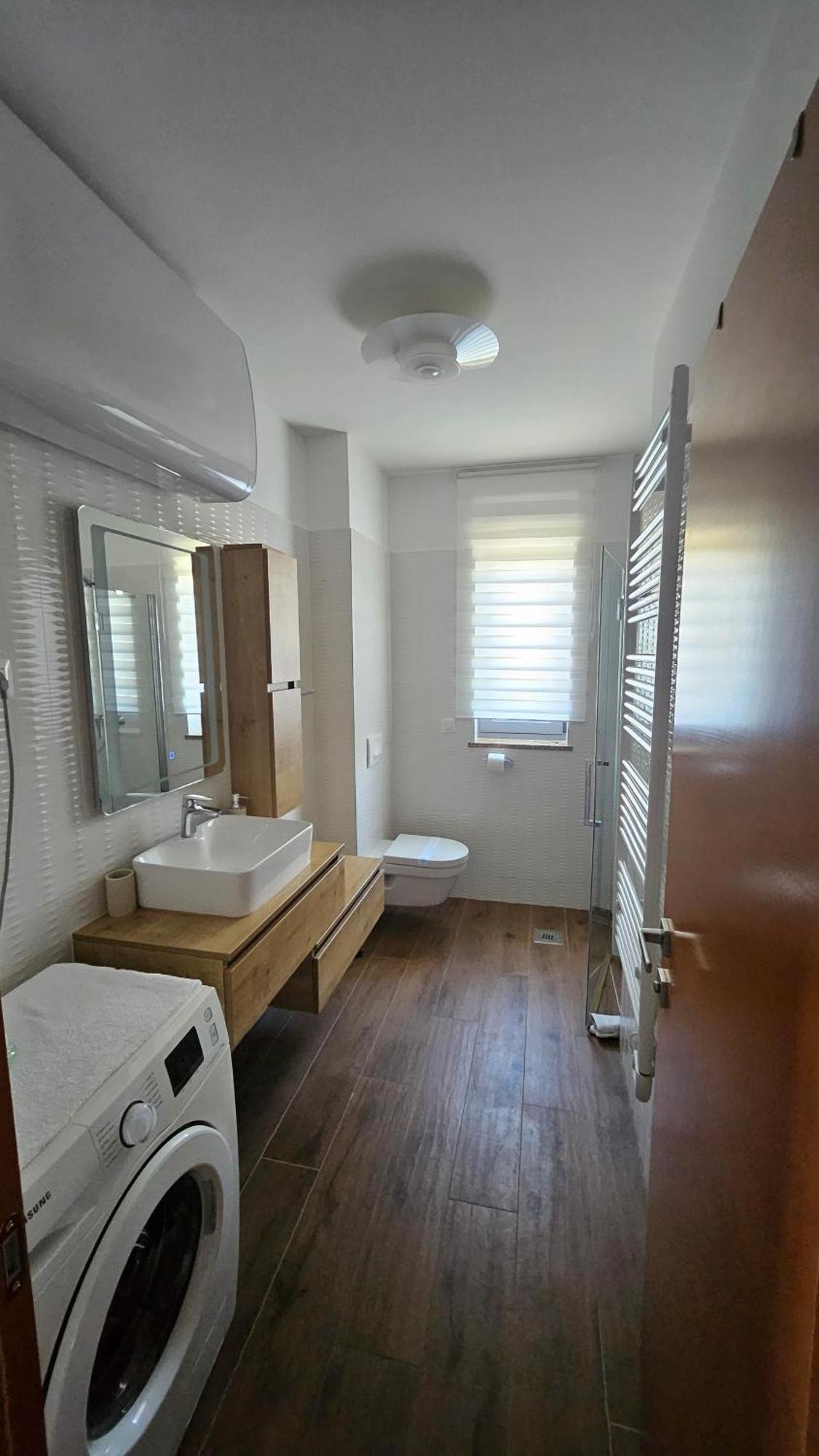 Apartments Luana With Private Jacuzzi Zadar Exterior photo