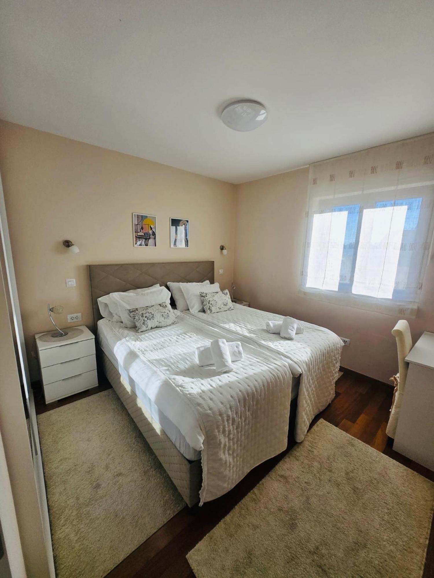Apartments Luana With Private Jacuzzi Zadar Exterior photo