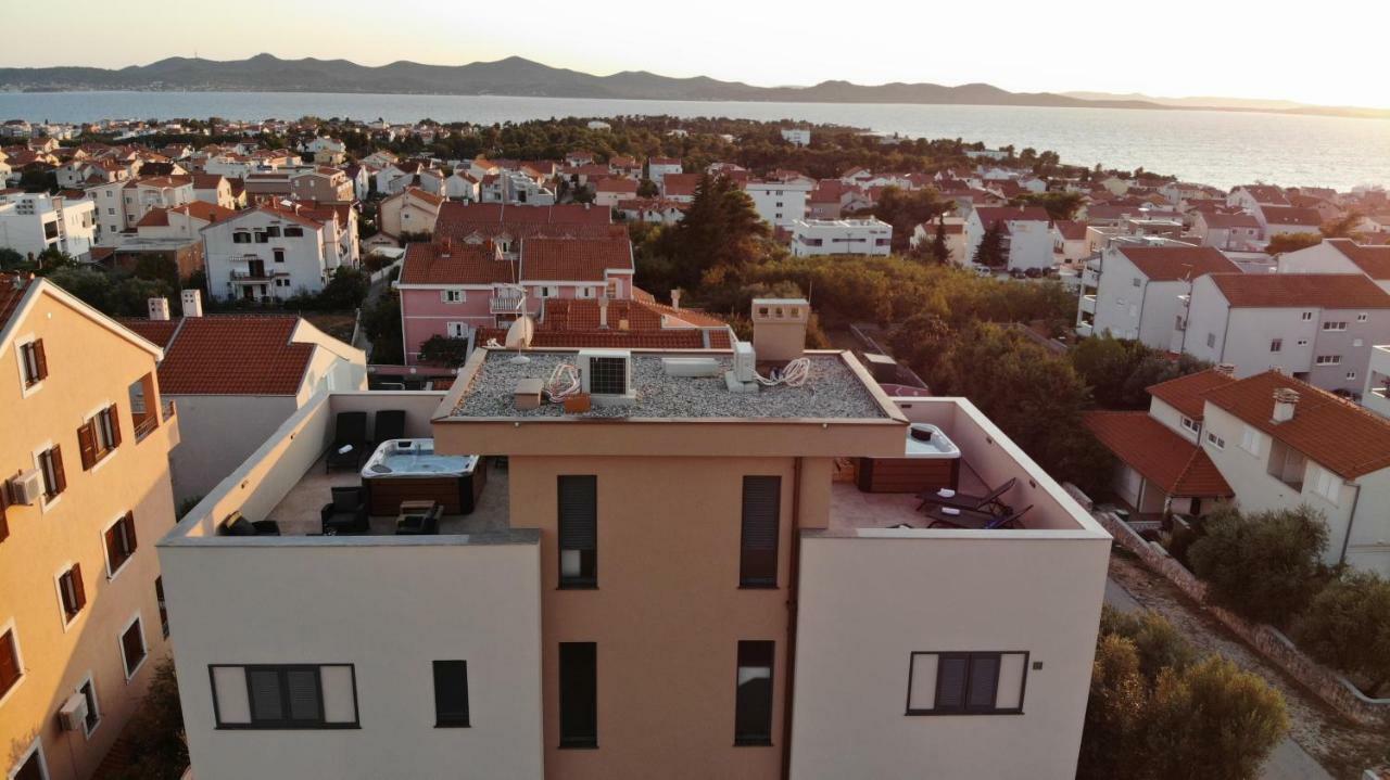 Apartments Luana With Private Jacuzzi Zadar Exterior photo